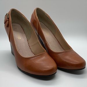 Restricted Caramel Wedges